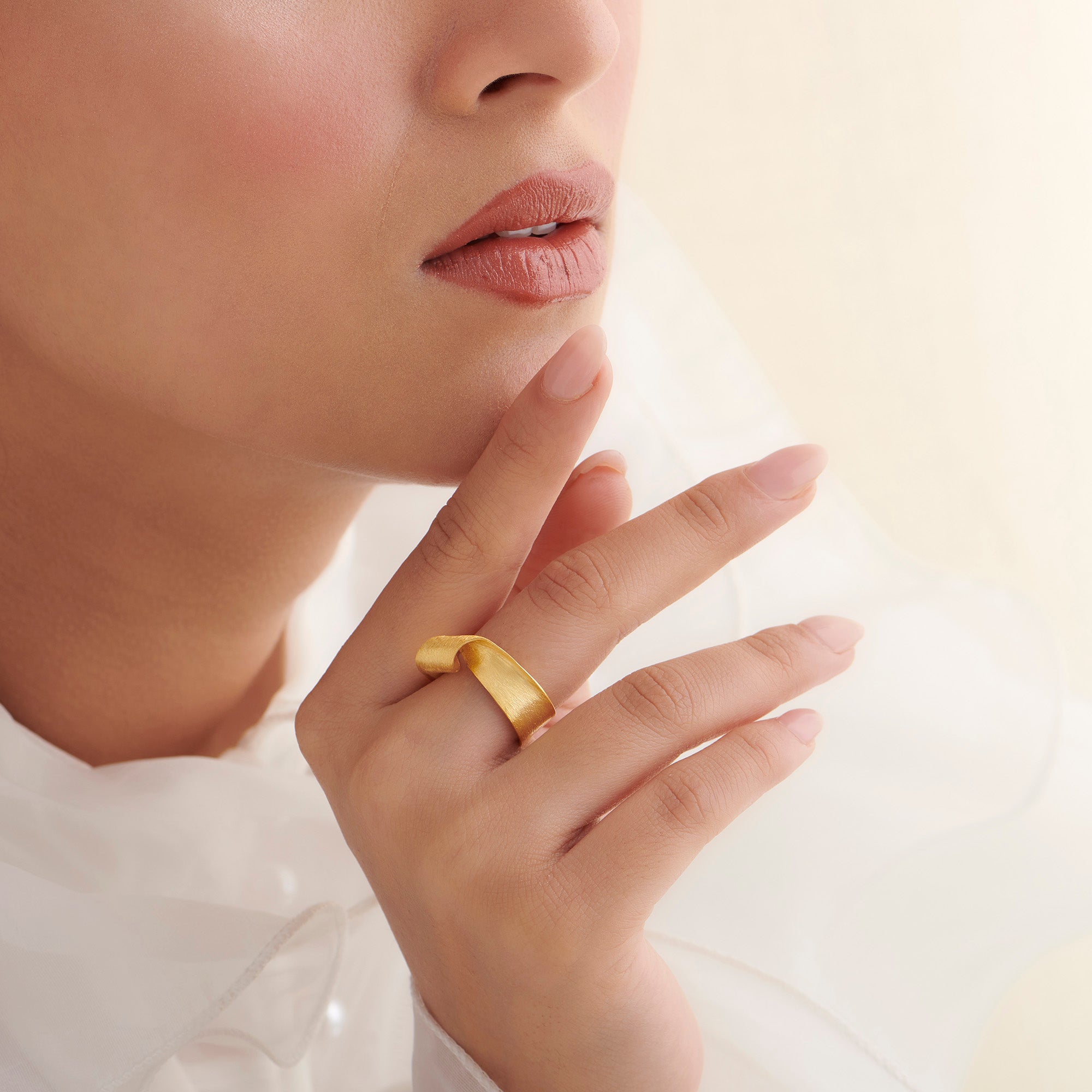 Sharvi Finger Ring 2