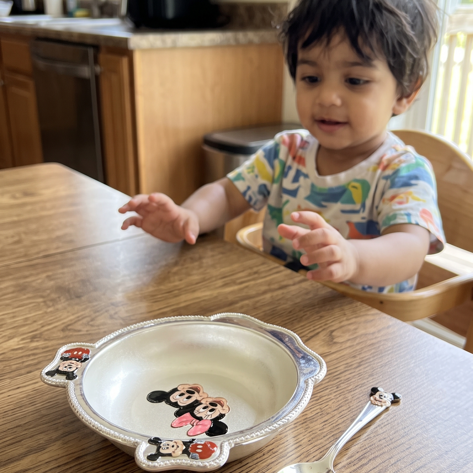 Mickey & Minnie Silver Bowl and Spoon Set for Kids, kid photo 3